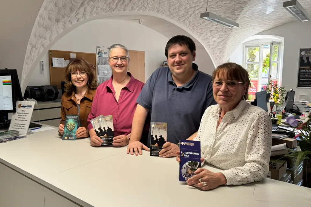 Andrea Ernst, Tatjana Hummel-Buchta, Thomas Siart, Tanja Kießling, (Justine Schreyer)