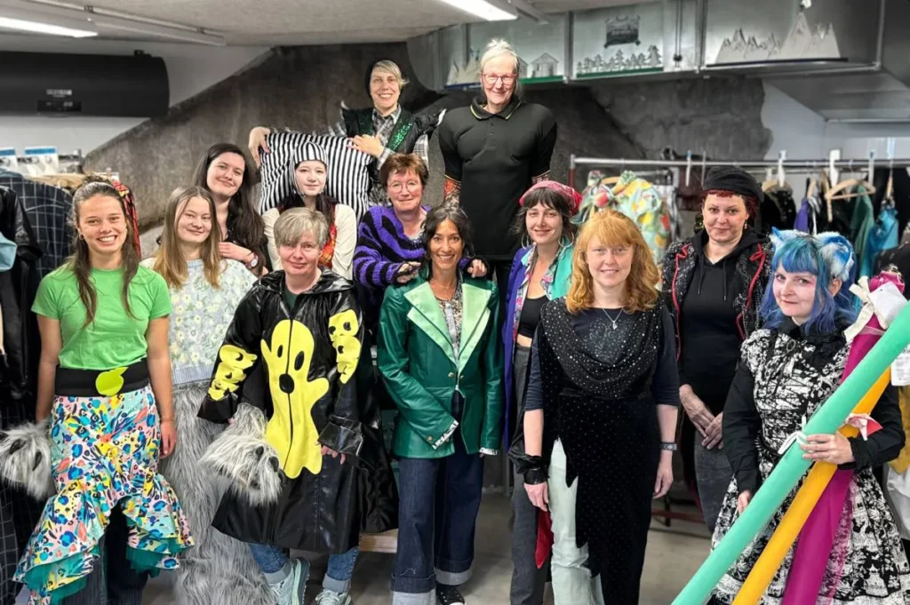 Judith Reul (Praktikantin), Maria Stauber, Dorothee Lachnit, Petra Bernecker, Miriam Schim (Praktikantin), Antonia Lattemann, Regina Matzke, Denise Bühler, Marion Hauer, Katharina Fast, Natalie Lewke, Silke Wöhrl, Ameko Shizuka