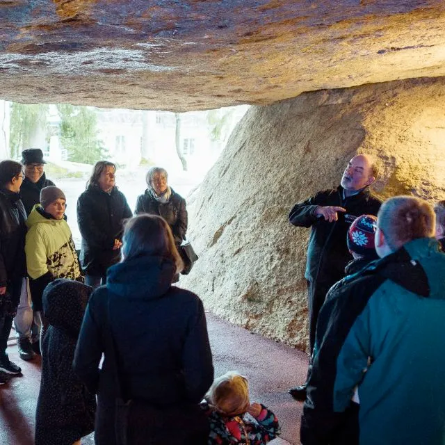 Stückeinführung in der Klingergrotte