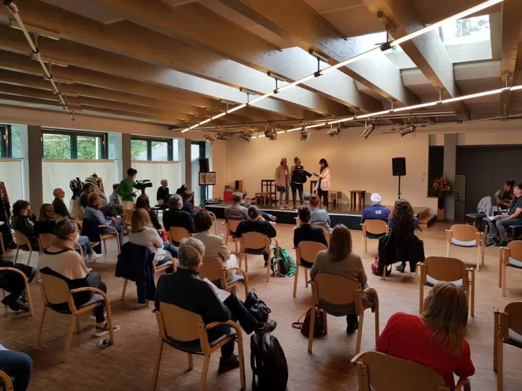 Podiumsdiskussion mit Zuhörern