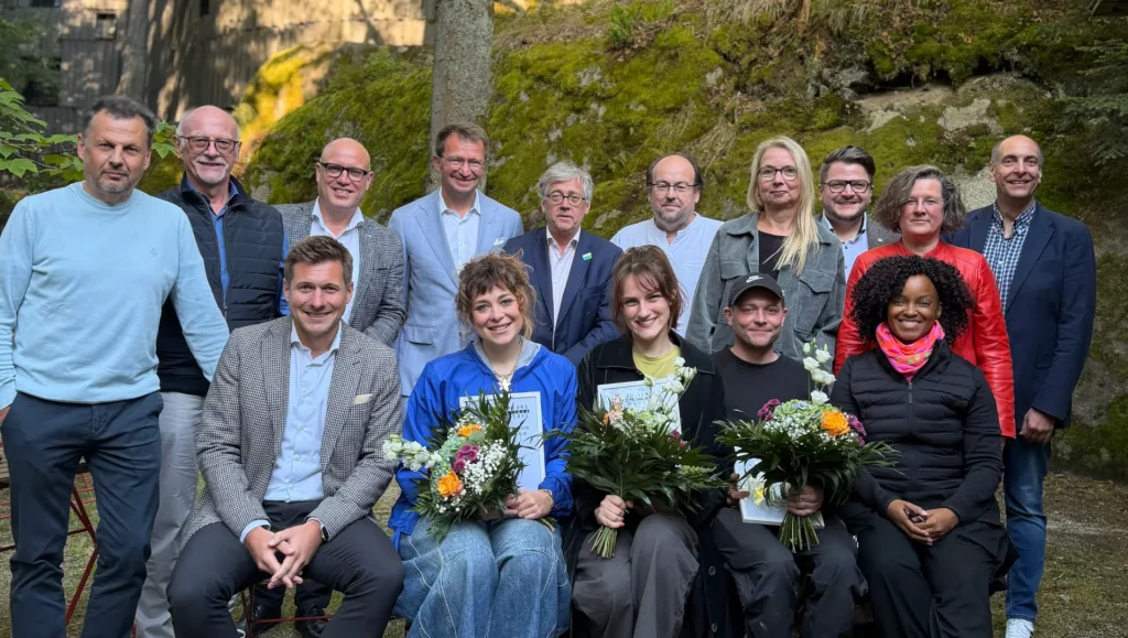 Gruppenfoto von der Nachwuchspreisverleihung 2026